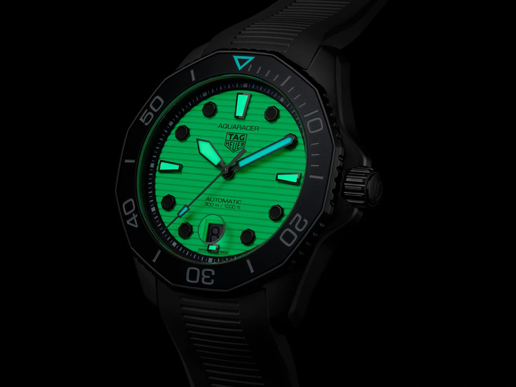 TAG Heuer Aquaracer Professional 300 Night Diver with bicolour lume and black markers.